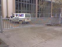 Cantilever Trackless Railless Sliding Gate