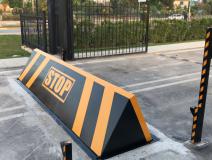 Hydraulic Road Blocker