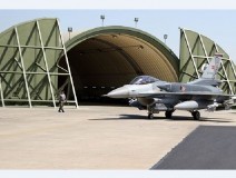 F-16 F-35 Savaş Uçağı Sığınağı Hangar ve Kapısı (Type 1)