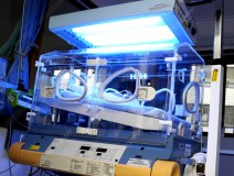 Infant Baby Newborn Incubator Portable Phototherapy Device