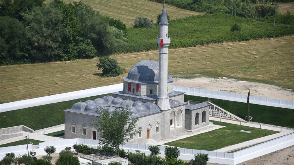 Türkiye'nin Desteğiyle Restore Edilen Arnavutluk'taki Kurşunlu Camisi MAdoorS Sistem Sel Bariyerleri İle Artık Güvende 